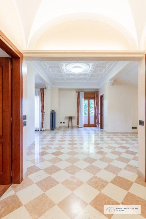 appartamento in vendita ad Abano Terme