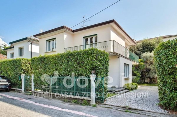 casa indipendente in vendita ad Abano Terme