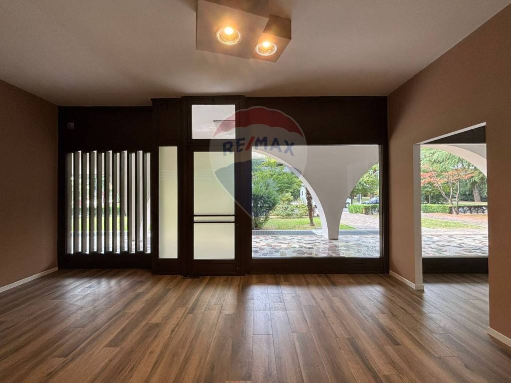 ufficio in vendita ad Abano Terme