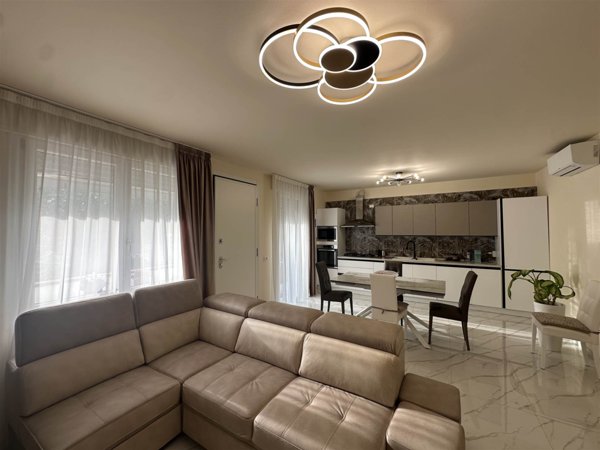 casa indipendente in vendita ad Abano Terme