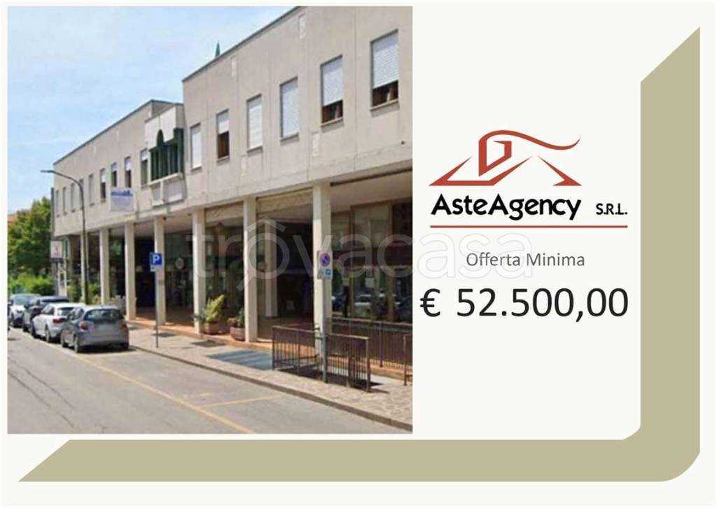 locale commerciale in vendita ad Abano Terme
