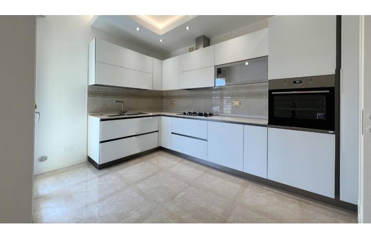 appartamento in vendita ad Abano Terme in zona Monteortone