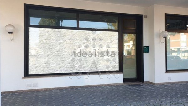 ufficio in vendita ad Abano Terme