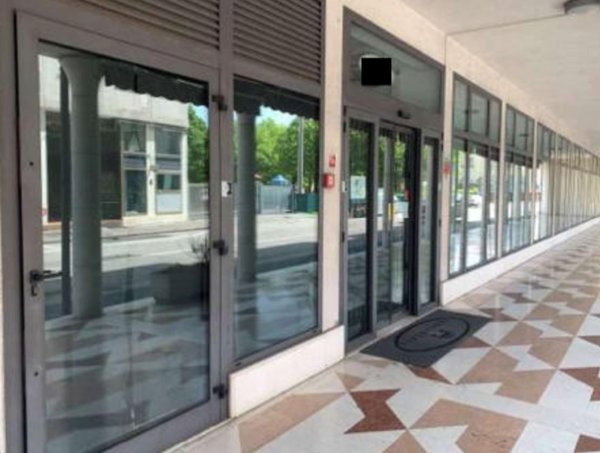 negozio in vendita ad Abano Terme