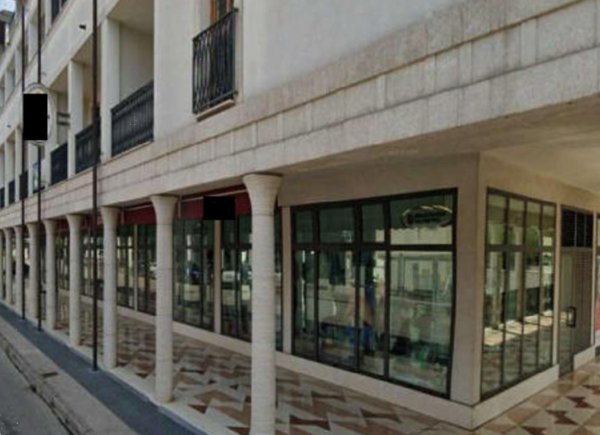 negozio in vendita ad Abano Terme