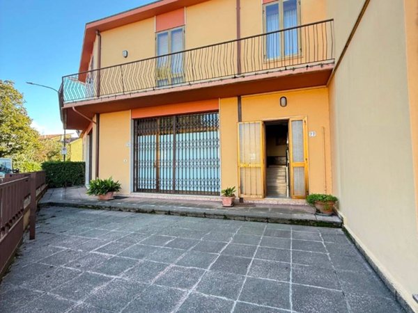 intera palazzina in vendita ad Abano Terme