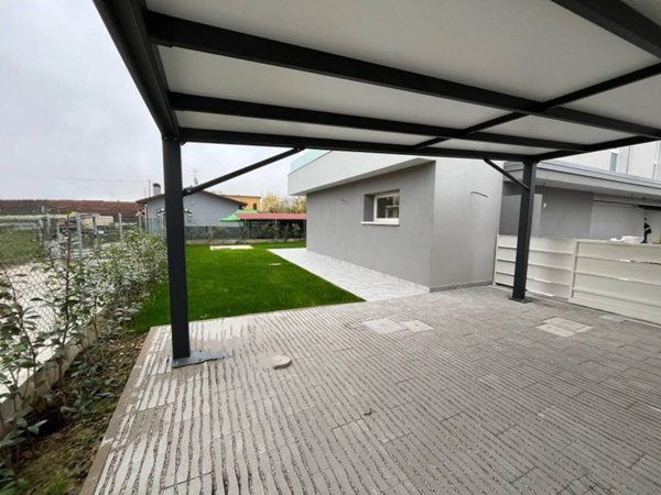 casa indipendente in vendita ad Abano Terme in zona Giarre