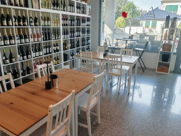 negozio in vendita ad Abano Terme in zona Monteortone