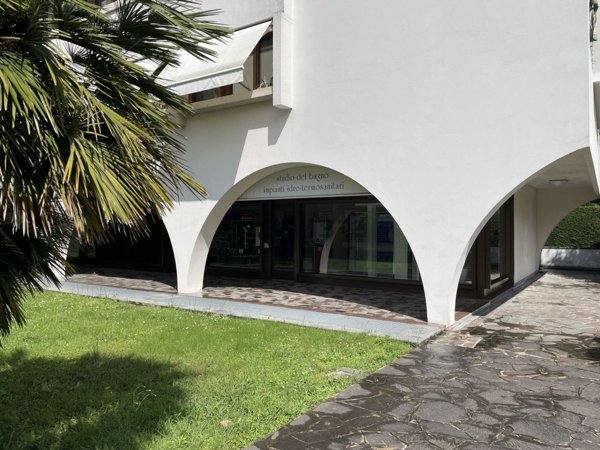 negozio in vendita ad Abano Terme