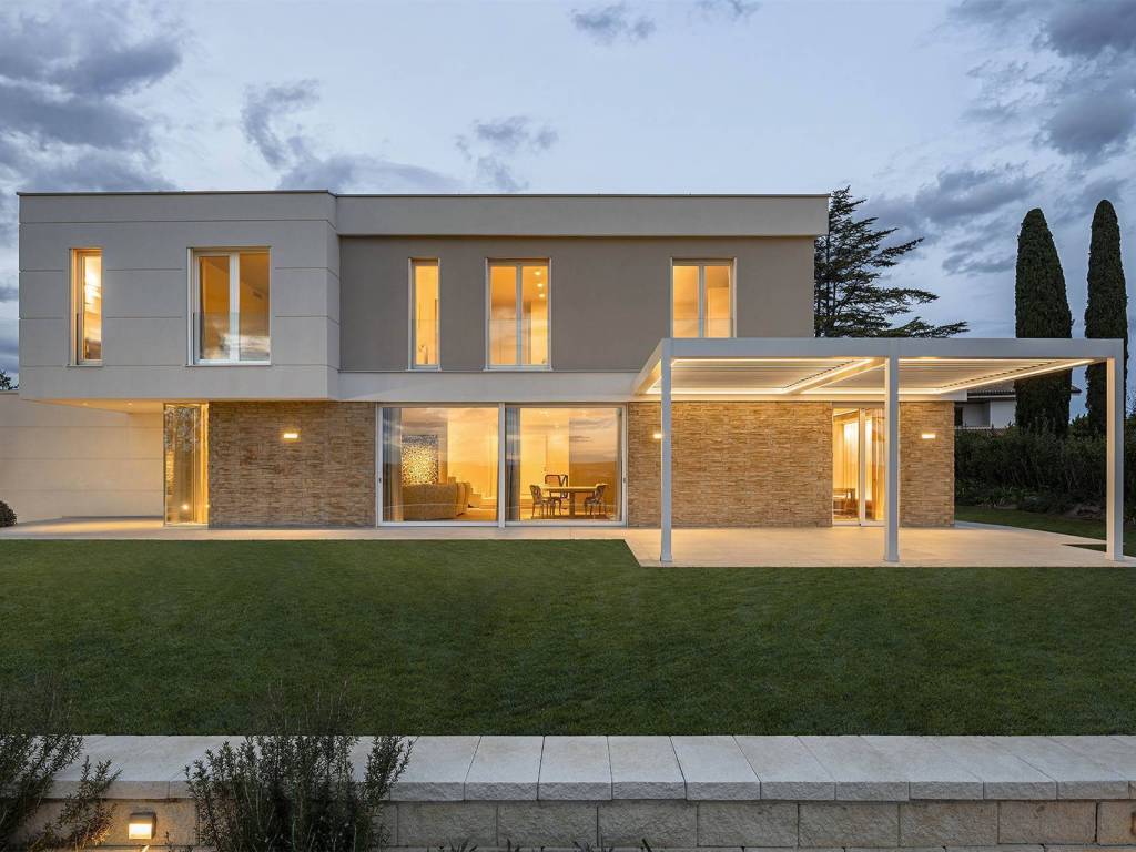 casa indipendente in vendita ad Abano Terme