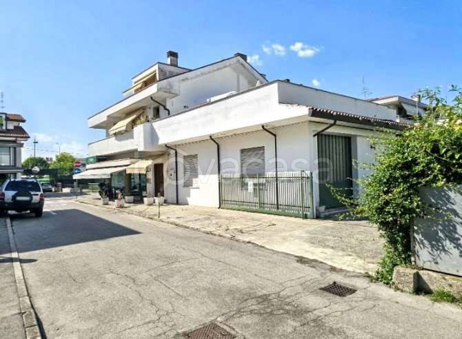 casa indipendente in vendita ad Abano Terme