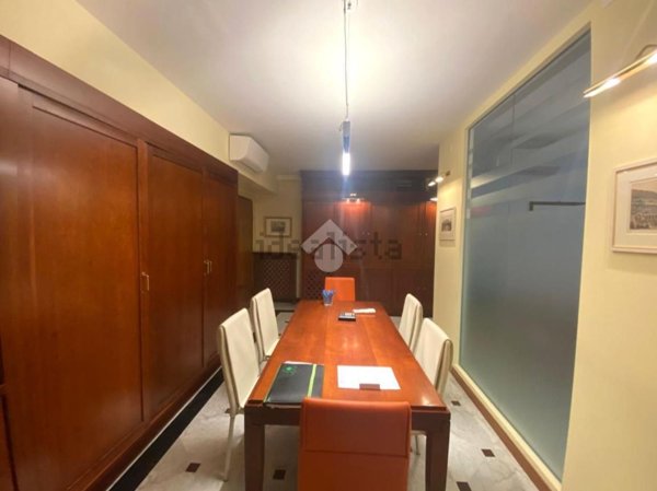 ufficio in vendita ad Abano Terme in zona Monteortone