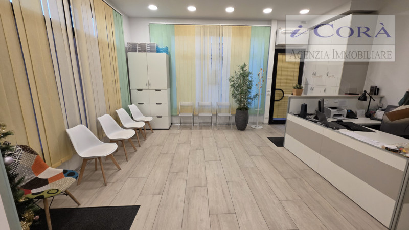 negozio in vendita ad Abano Terme