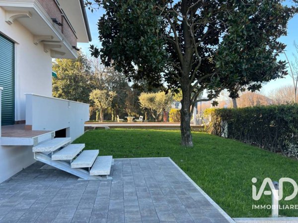 casa indipendente in vendita ad Abano Terme