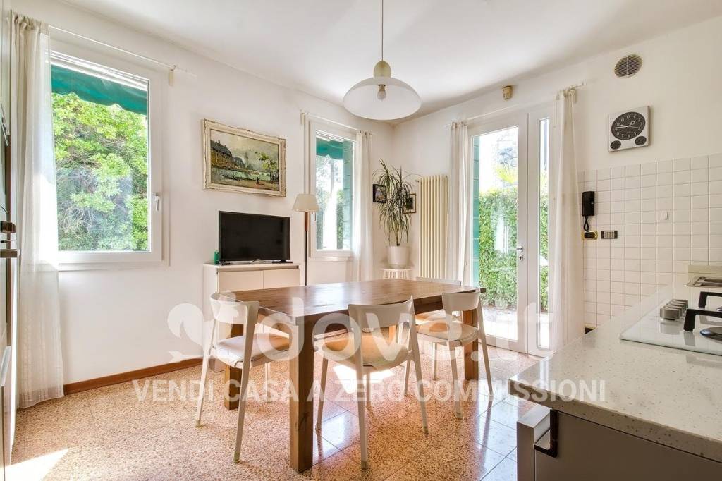 casa indipendente in vendita ad Abano Terme