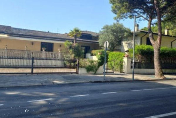 casa indipendente in vendita ad Abano Terme