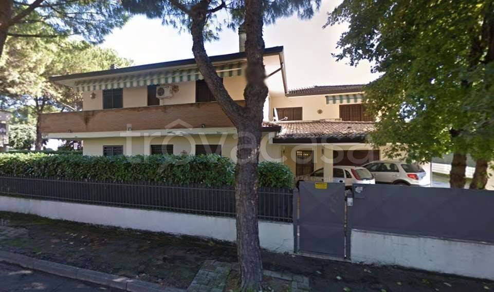 casa indipendente in vendita ad Abano Terme