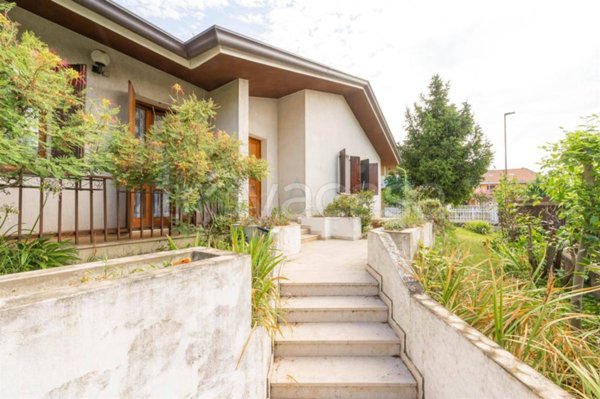 casa indipendente in vendita ad Abano Terme