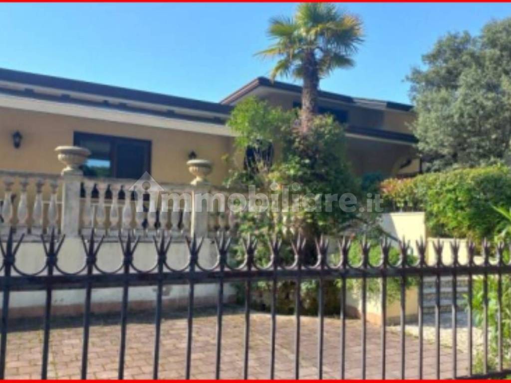 casa indipendente in vendita ad Abano Terme