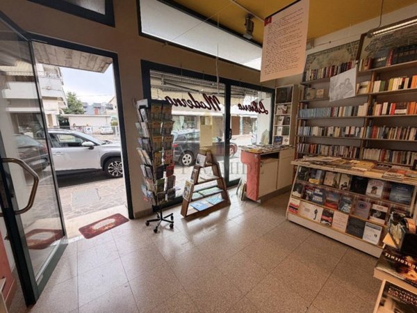 negozio in vendita ad Abano Terme