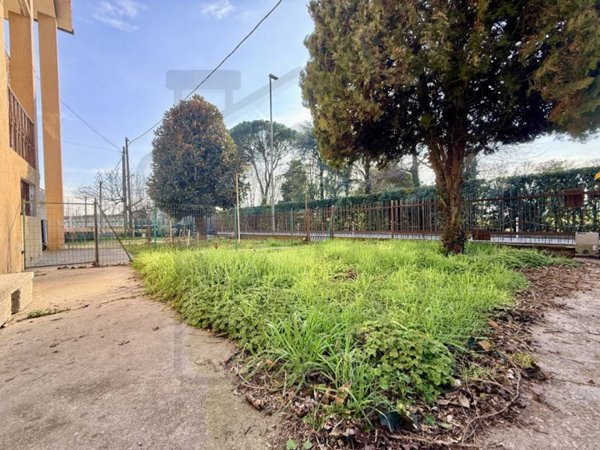 casa indipendente in vendita ad Abano Terme in zona Giarre