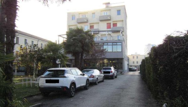 negozio in vendita ad Abano Terme