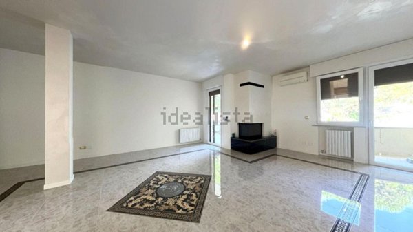 appartamento in vendita ad Abano Terme in zona Monteortone