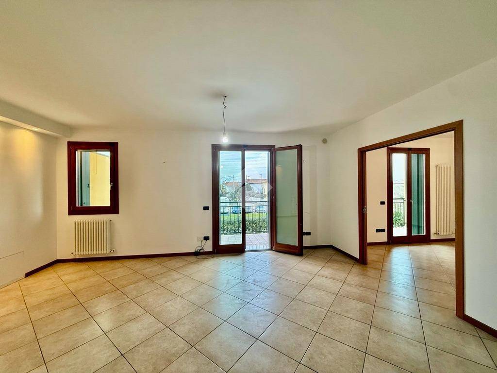 appartamento in vendita ad Abano Terme in zona Monteortone