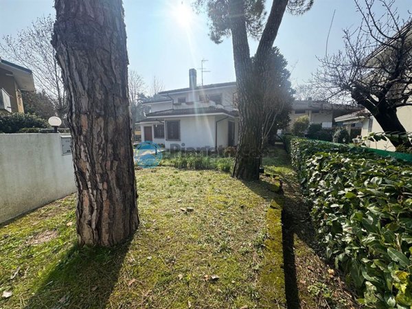 casa indipendente in vendita ad Abano Terme