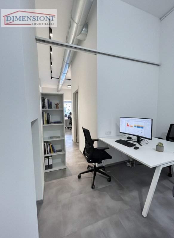 negozio in vendita ad Abano Terme in zona Monteortone