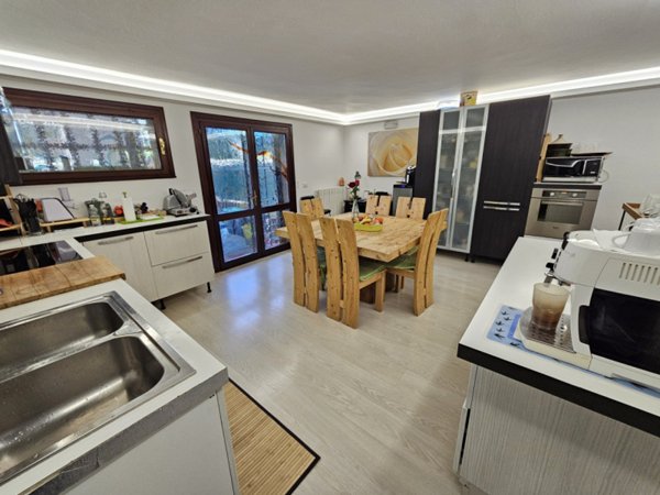 casa indipendente in vendita ad Abano Terme