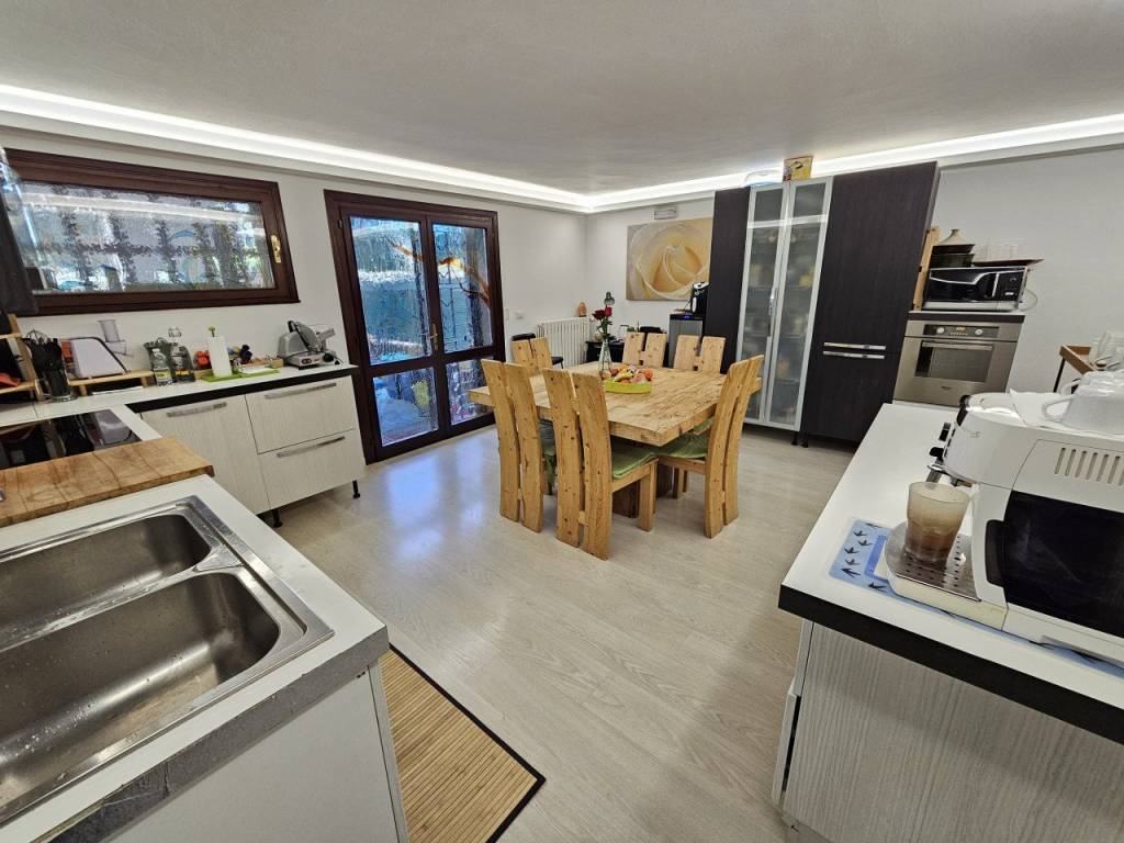 casa indipendente in vendita ad Abano Terme