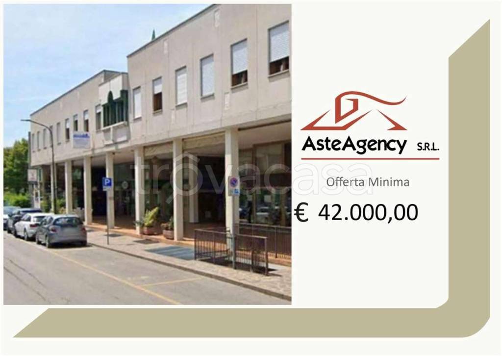 locale commerciale in vendita ad Abano Terme