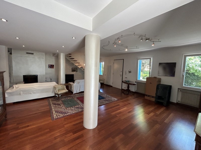 casa indipendente in vendita ad Abano Terme in zona Monteortone