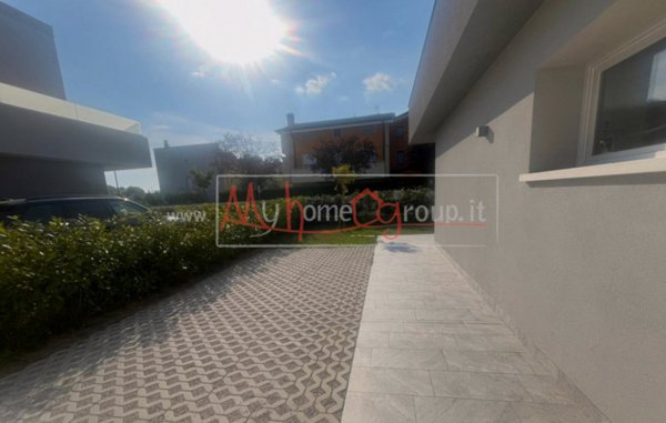 casa indipendente in vendita ad Abano Terme in zona Giarre