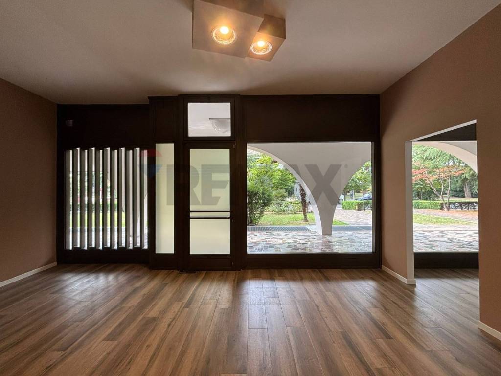 ufficio in vendita ad Abano Terme