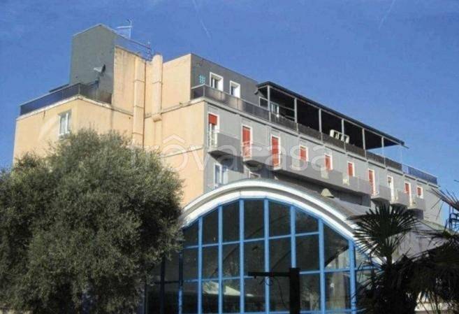 negozio in vendita ad Abano Terme