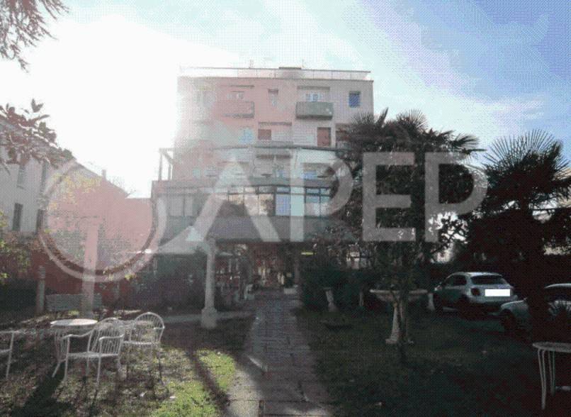 negozio in vendita ad Abano Terme