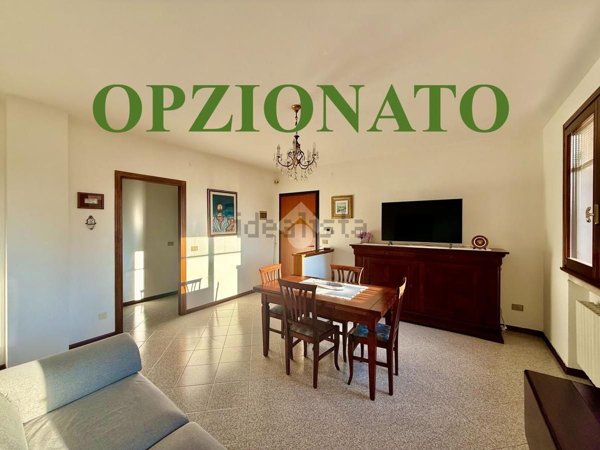 appartamento in vendita ad Abano Terme in zona Monterosso
