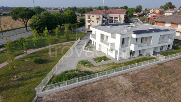 casa indipendente in vendita ad Abano Terme