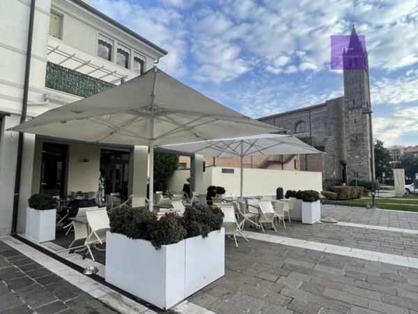 negozio in vendita ad Abano Terme