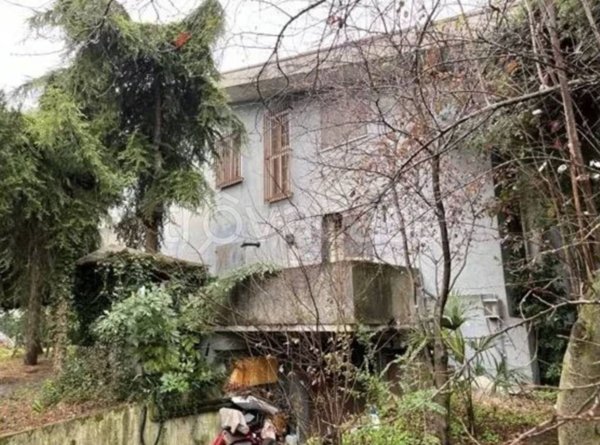 casa indipendente in vendita ad Abano Terme in zona Feriole