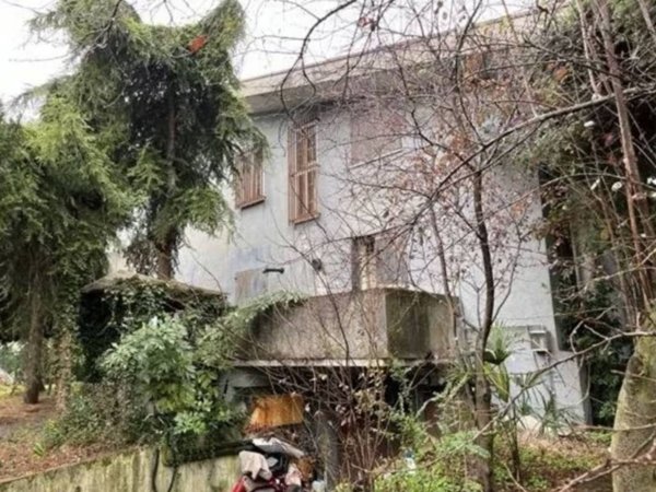 casa indipendente in vendita ad Abano Terme in zona Feriole