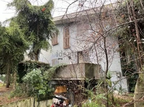 casa indipendente in vendita ad Abano Terme in zona Feriole