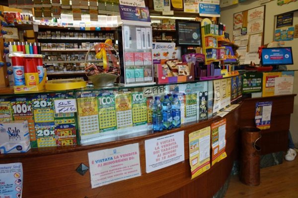 negozio in vendita ad Abano Terme