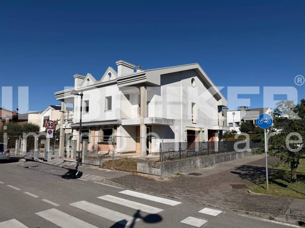 casa indipendente in vendita ad Abano Terme