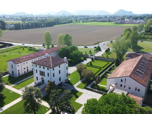 casa indipendente in vendita ad Abano Terme