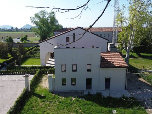 casa indipendente in vendita ad Abano Terme