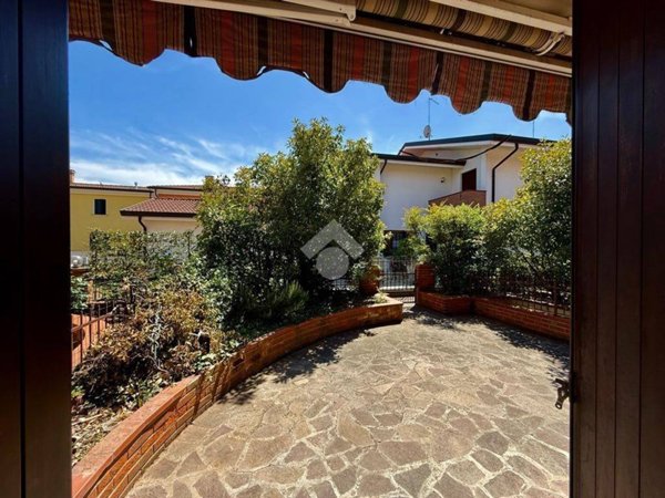 casa indipendente in vendita ad Abano Terme