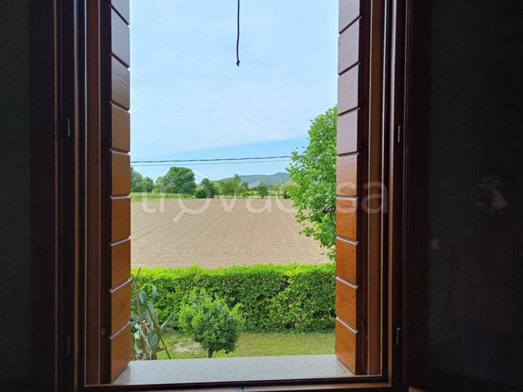 casa indipendente in vendita ad Abano Terme in zona Giarre